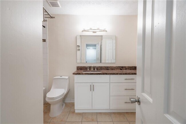 Building Photo - 330 Winding River Dr