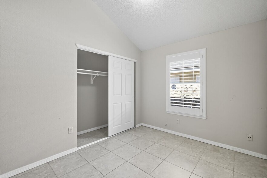 Building Photo - 1216 Velma Miles Pl