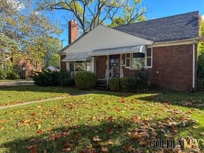 Building Photo - 10526 Duprey St