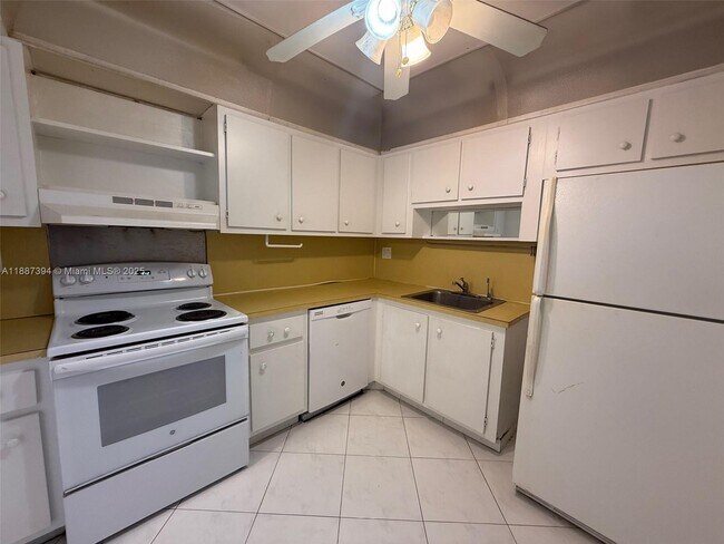 Building Photo - 500 Three Islands Boulevard