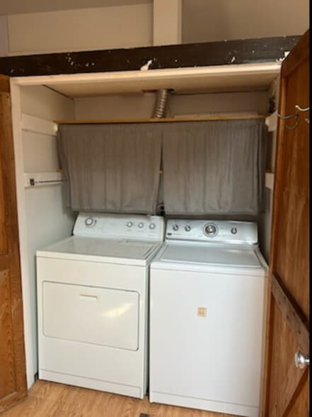 Building Photo - 54 Main St