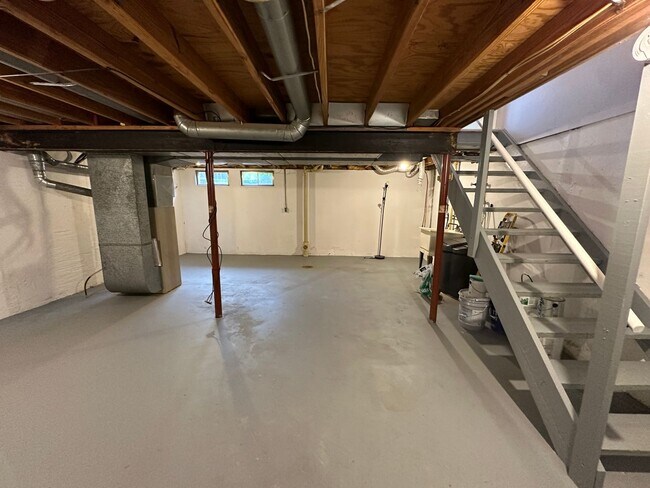 Building Photo - Westbrook Townhouses-2 BR, 1.5 Bath