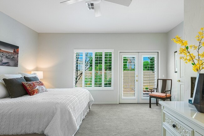 Building Photo - 7 Florentina Dr