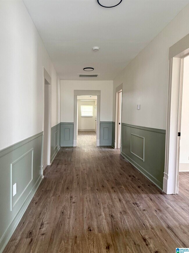 Building Photo - 1458 Hueytown Rd