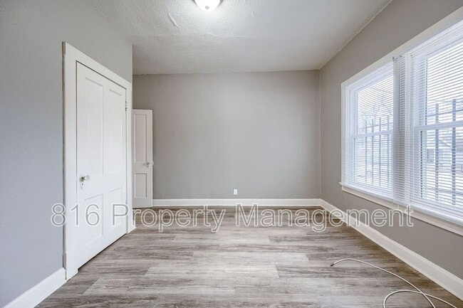 Building Photo - 5701 Anderson Ave