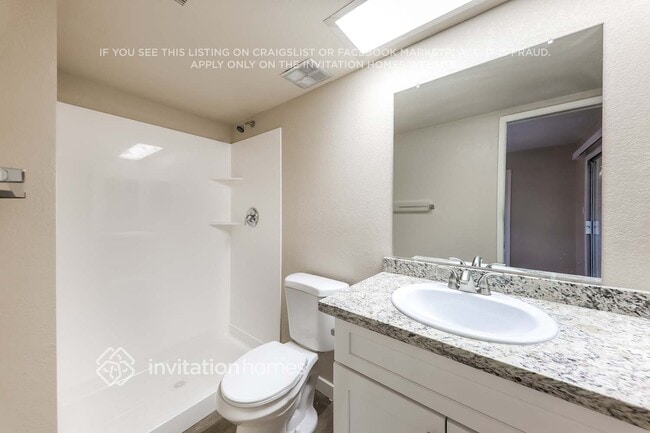 Building Photo - 1408 W Piute Ave