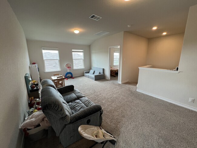 Building Photo - 317 Denison Dm