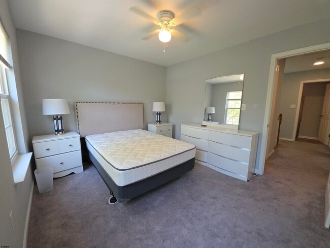 Building Photo - 2 Anchorage Ct