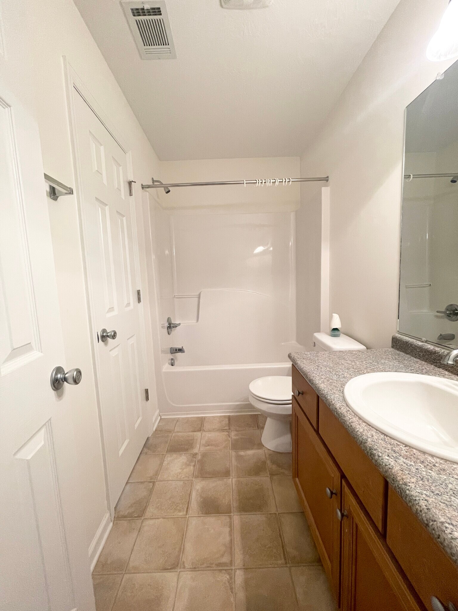 Building Photo - 604 Beretta Dr