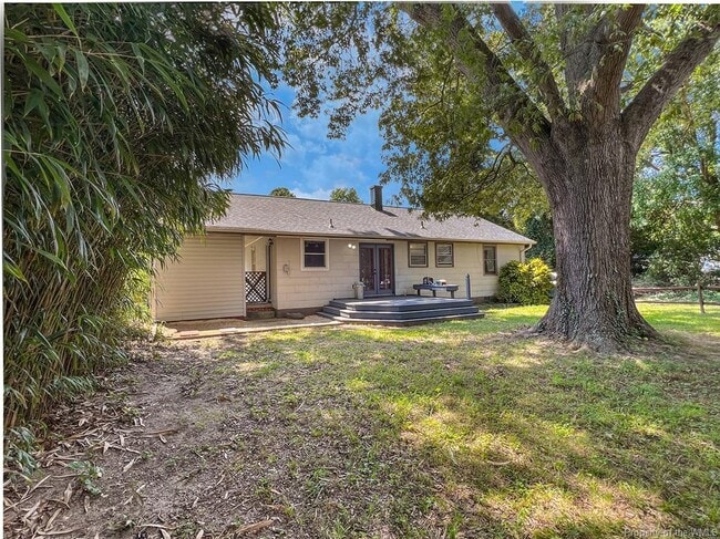 Building Photo - 703 Maupin Pl