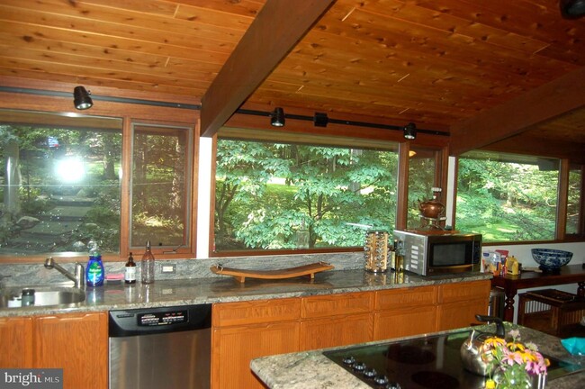 Building Photo - 9728 Swift Creek Ct