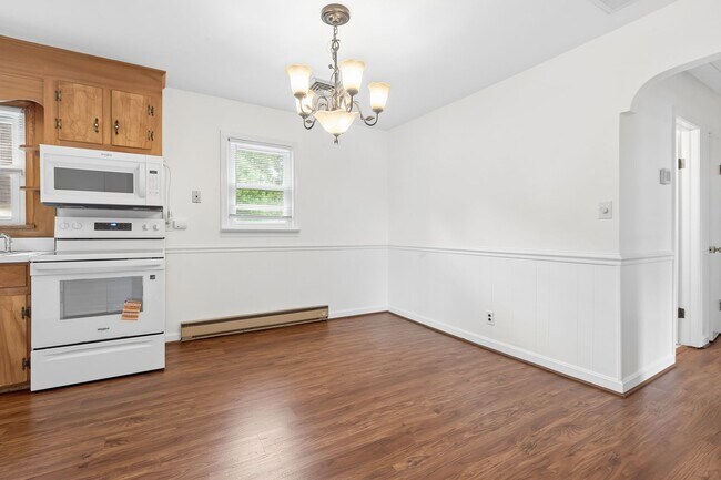 Building Photo - 3605 Weiss Ln