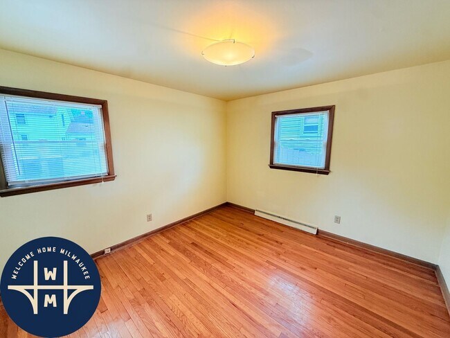 Building Photo - 7313 Harwood Ave