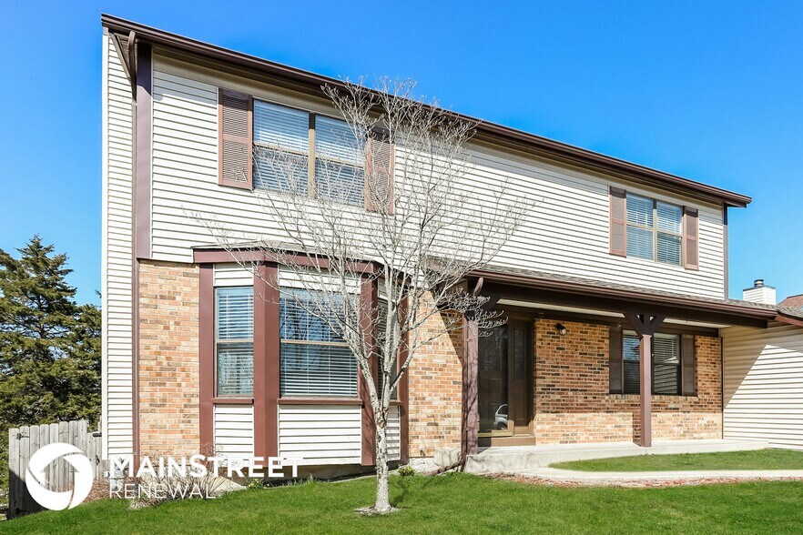 Building Photo - 721 Willow Wood Ct