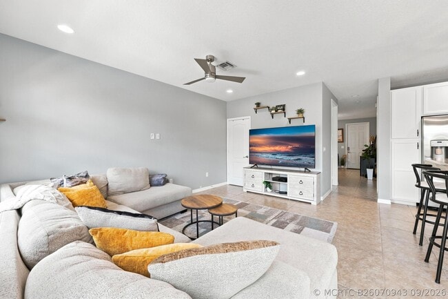 Building Photo - 4585 Tara Cove Way