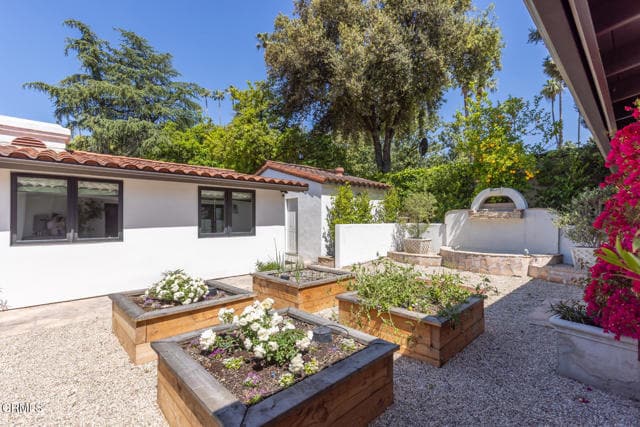 Building Photo - 4435 Encinas Dr