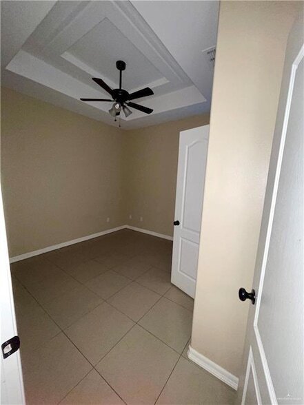 Building Photo - 2605 E Franklin Ave