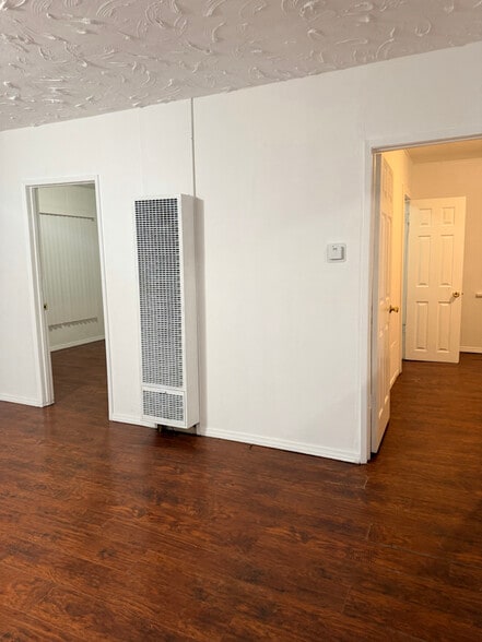 Building Photo - 1771 E 83rd St