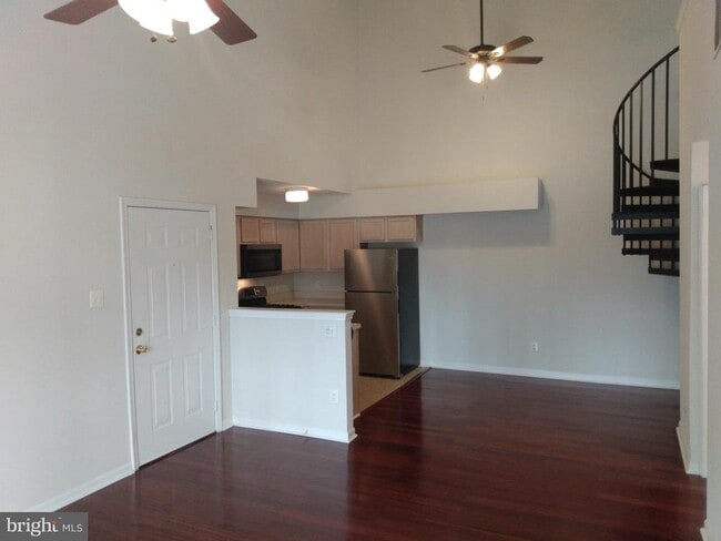 Building Photo - 1336 Tristram Cir