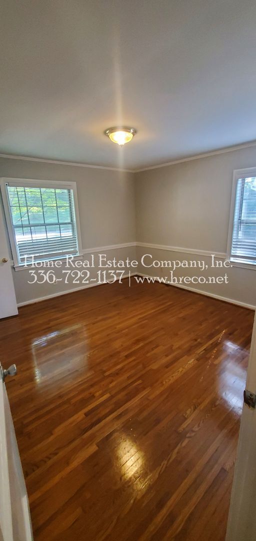 Building Photo - 508 Lester Ln