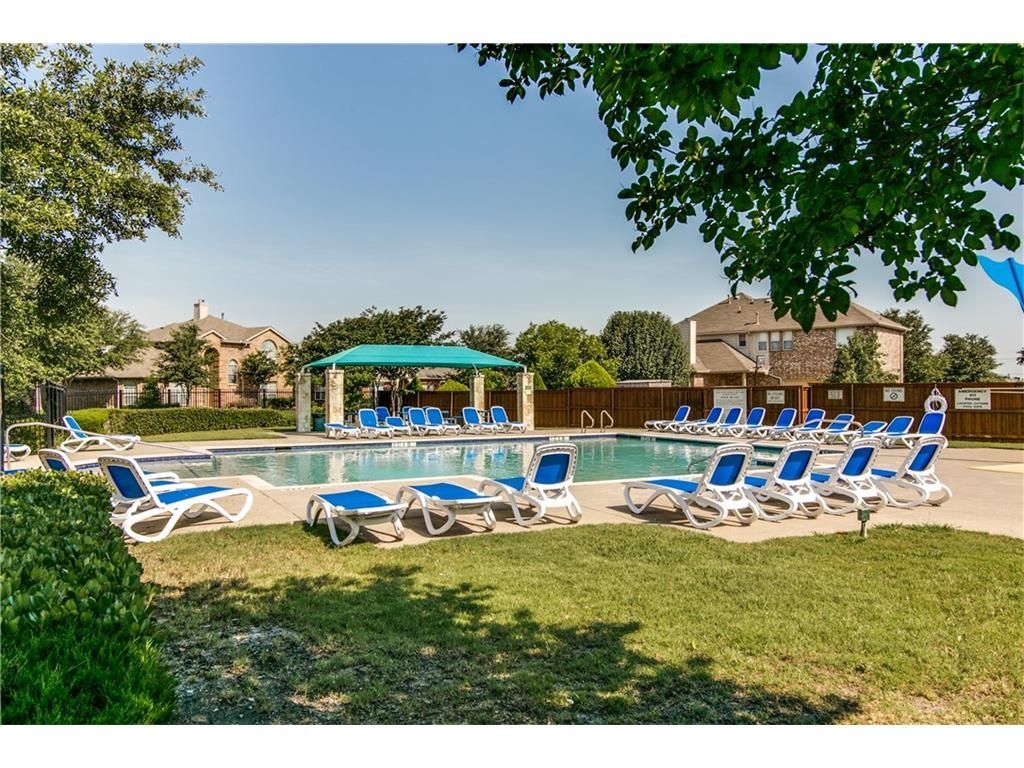 Building Photo - 2431 Fieldcrest Dr
