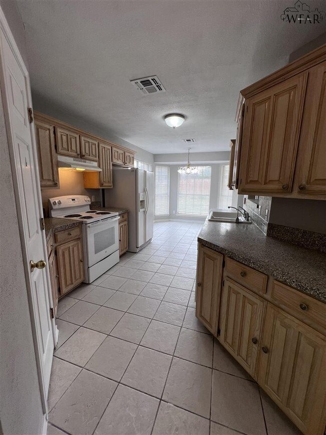 Building Photo - 5316 Pebblestone Dr