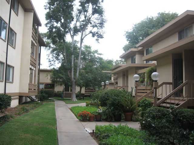 Building Photo - 3982 Valeta St