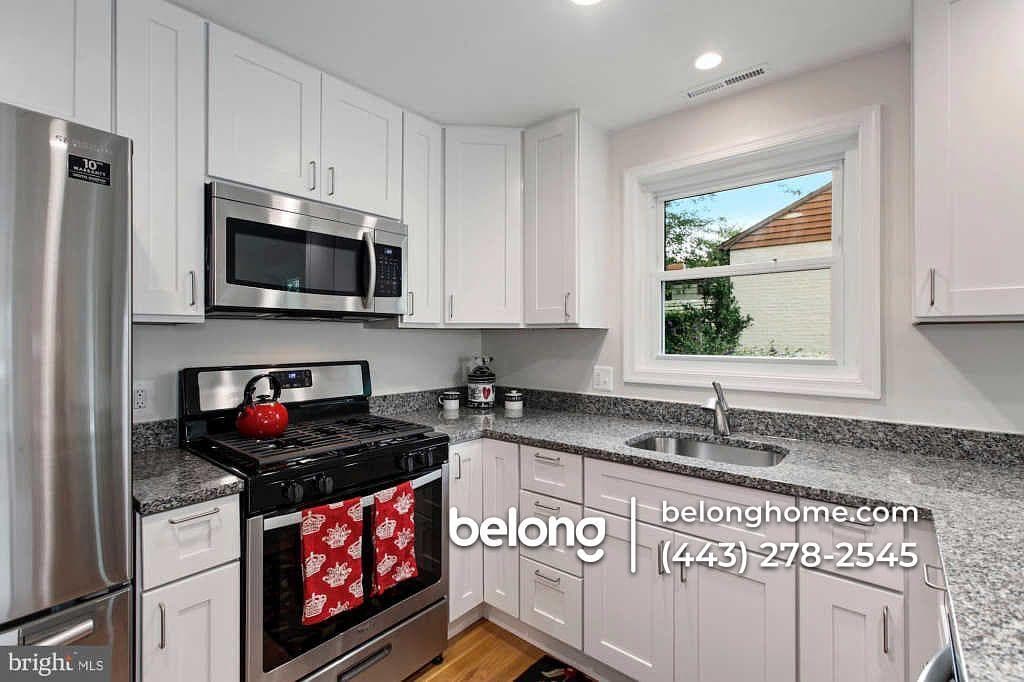 Building Photo - 12108 Foley St