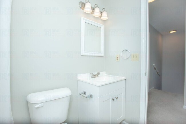 Building Photo - Welcome to your new home in Durham, NC!