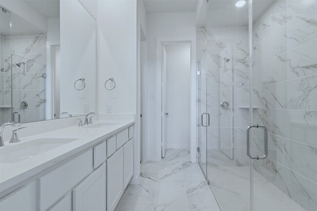 Building Photo - 19722 Riverbed Ln