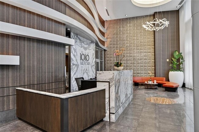 Building Photo - 1080 Peachtree St NE