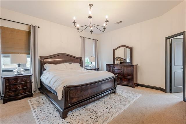 Building Photo - 560 Inwood St