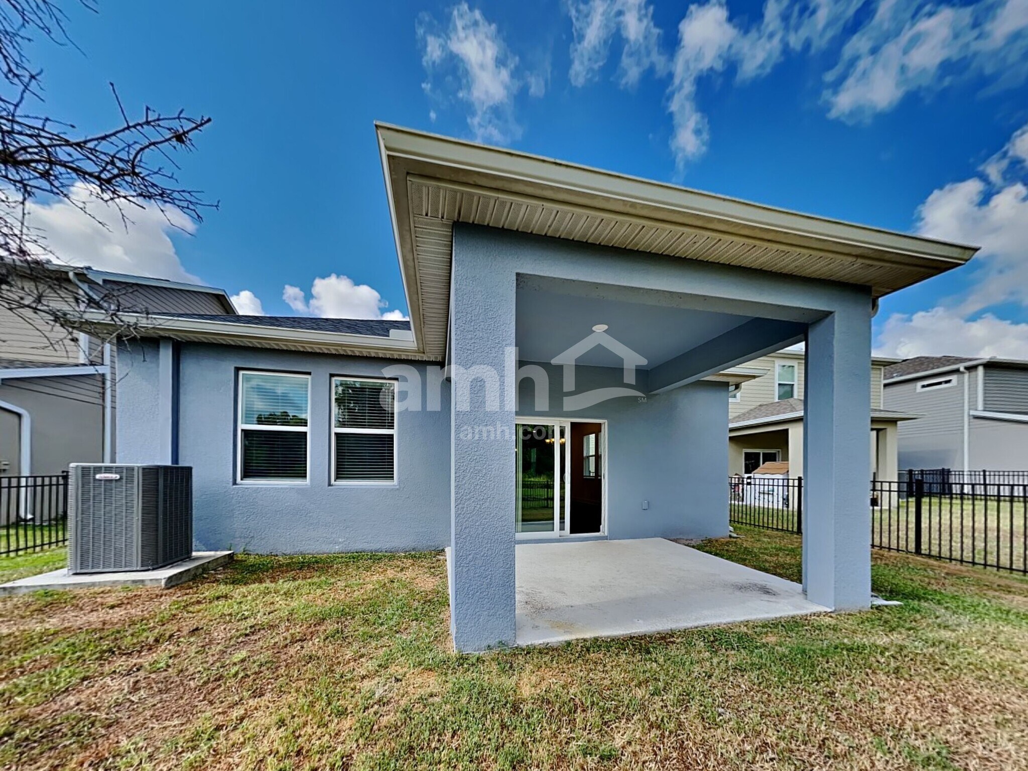 Building Photo - 916 Walden Woods Dr