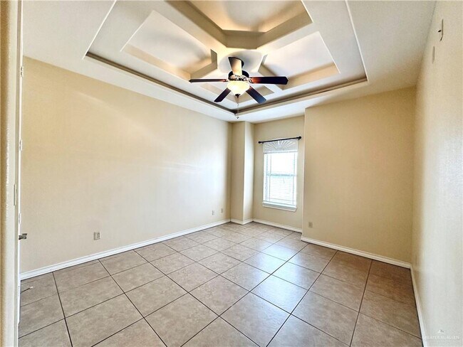 Building Photo - 3909 Country Meadows Dr