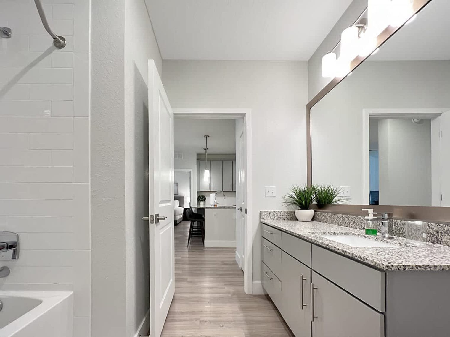 Building Photo - 8901 Bertha Palmer Blvd