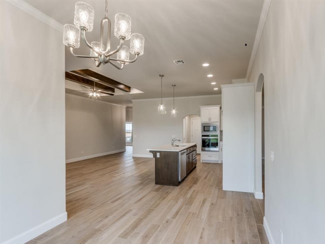 Building Photo - You Could Call This Beautiful 4-Bed, 2-Bat...