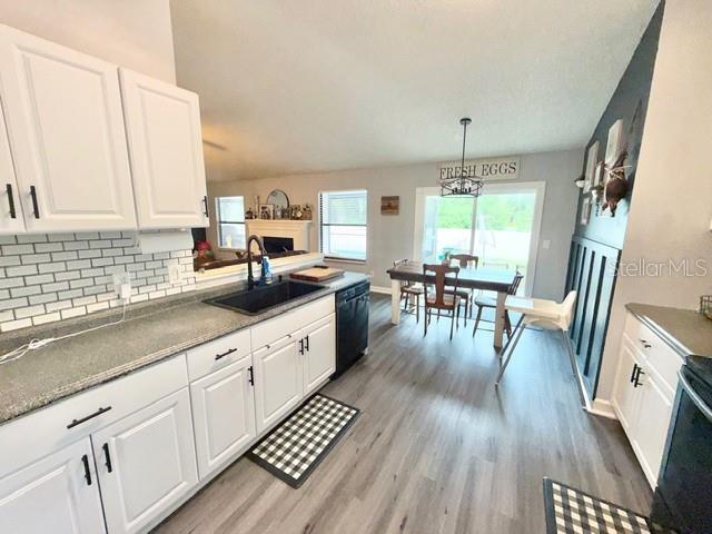 Building Photo - 219 Pebble Ct