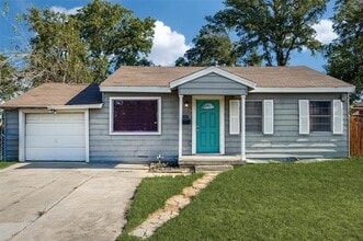 Building Photo - 1541 BriarCliff Rd