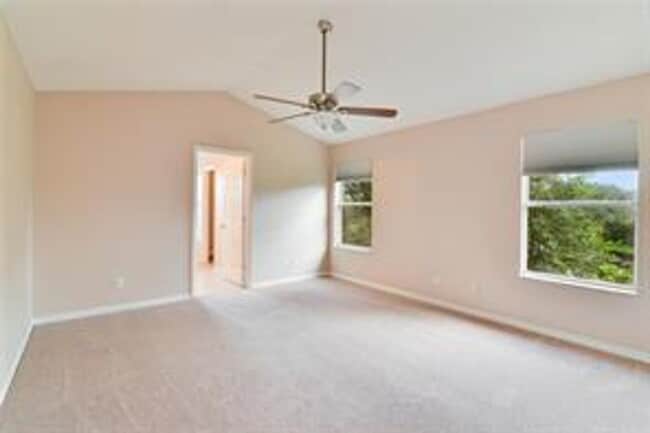 Building Photo - Nice 4/2.5 Home in East Orlando with 2-Car Garage