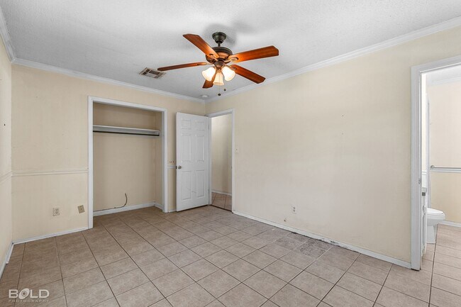 Building Photo - 3401 Palmdale Pl