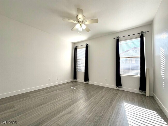 Building Photo - 9449 Amber Valley Ln