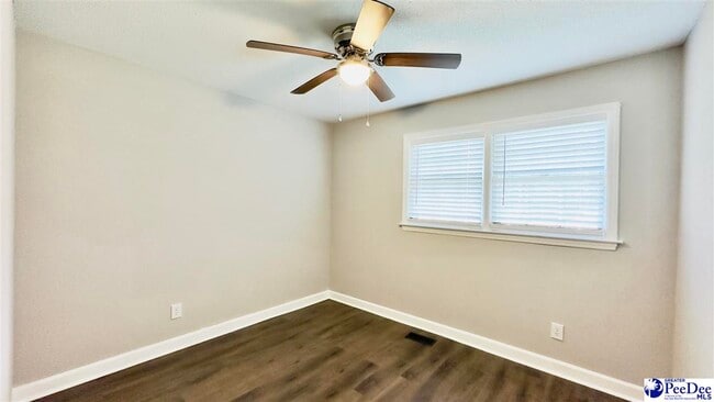 Building Photo - 2109 3rd Loop Rd