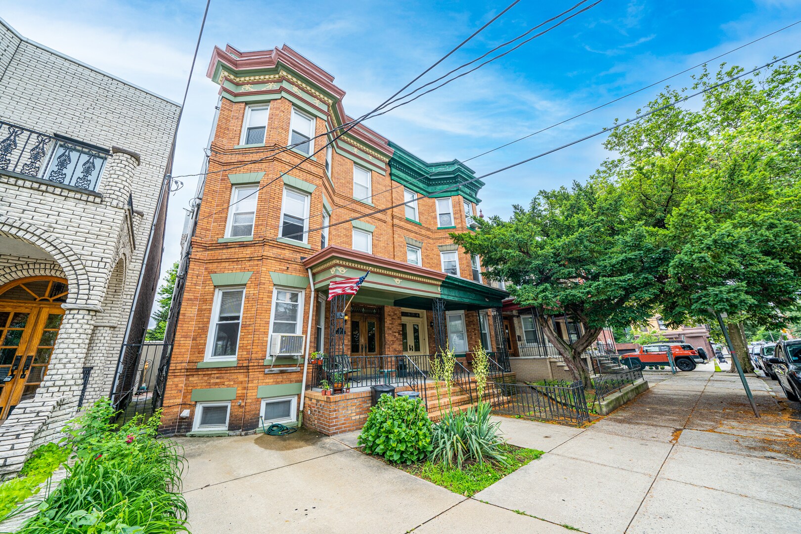 Building Photo - 508 Hudson Ave