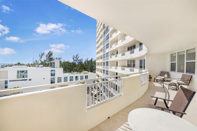 Building Photo - 3180 S Ocean Dr