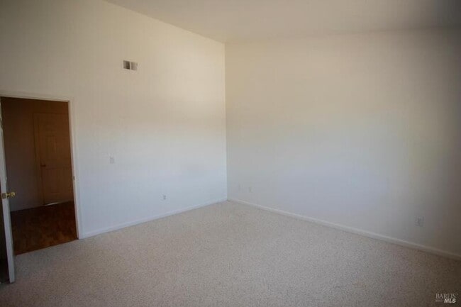 Building Photo - 1549 Monarch Pl
