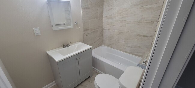 Building Photo - 4505-4507 Dale St