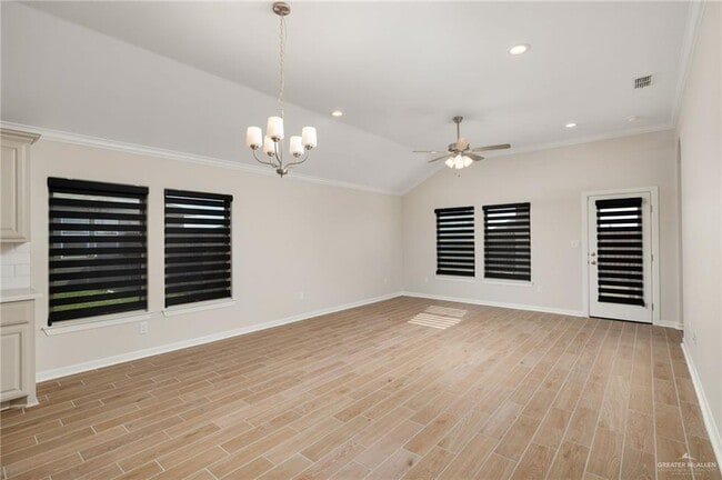 Building Photo - 17 Highland Ave