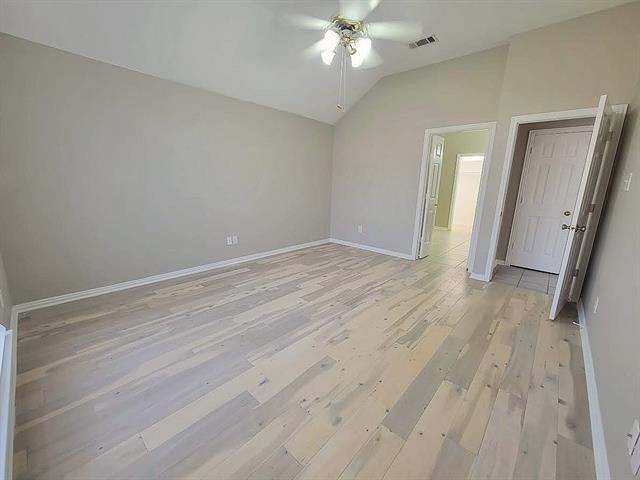 Building Photo - 1144 San Saba Dr