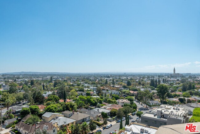 Building Photo - 10550 Wilshire Blvd