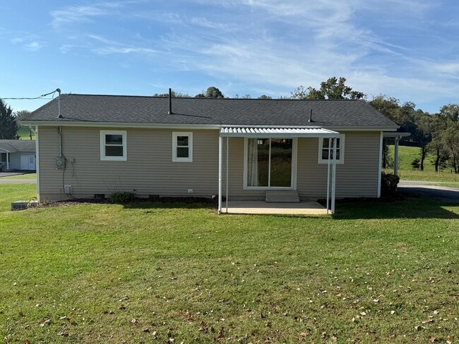 Building Photo - 22269 Green Village Dr